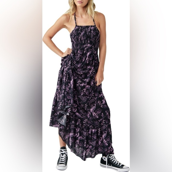 Free People Dresses & Skirts - Heat Wave Floral Print High/Low Dress
Free People Small